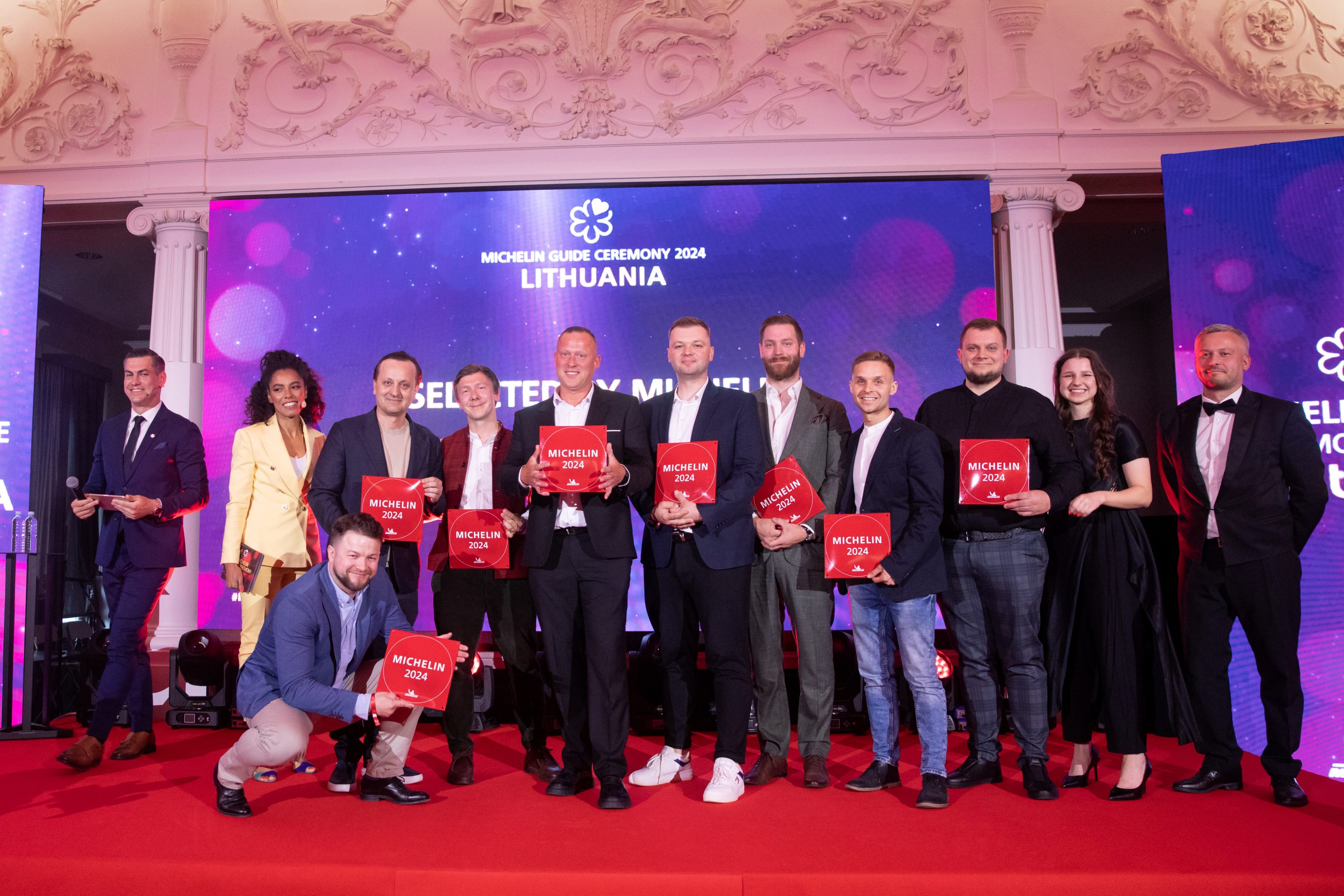 Rekomenduojamų restoranų atstovai su &bdquo;Michelin 2024&ldquo; lentelėmis