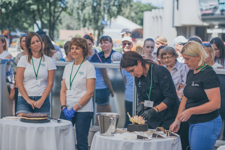 Asta Naujalienė 2019 m. Tortų turnyre. 